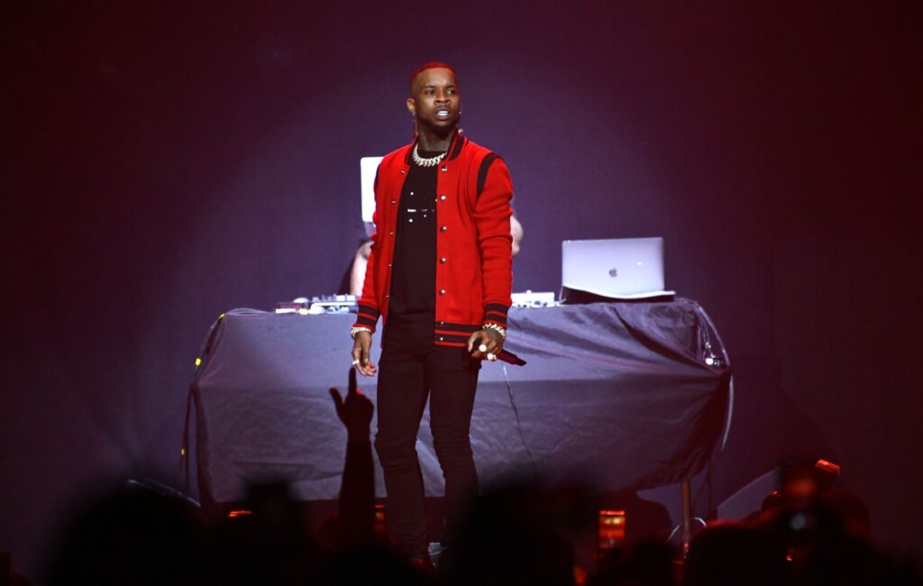 Tory Lanez shares videos for new tracks 'Staccato' and '392'