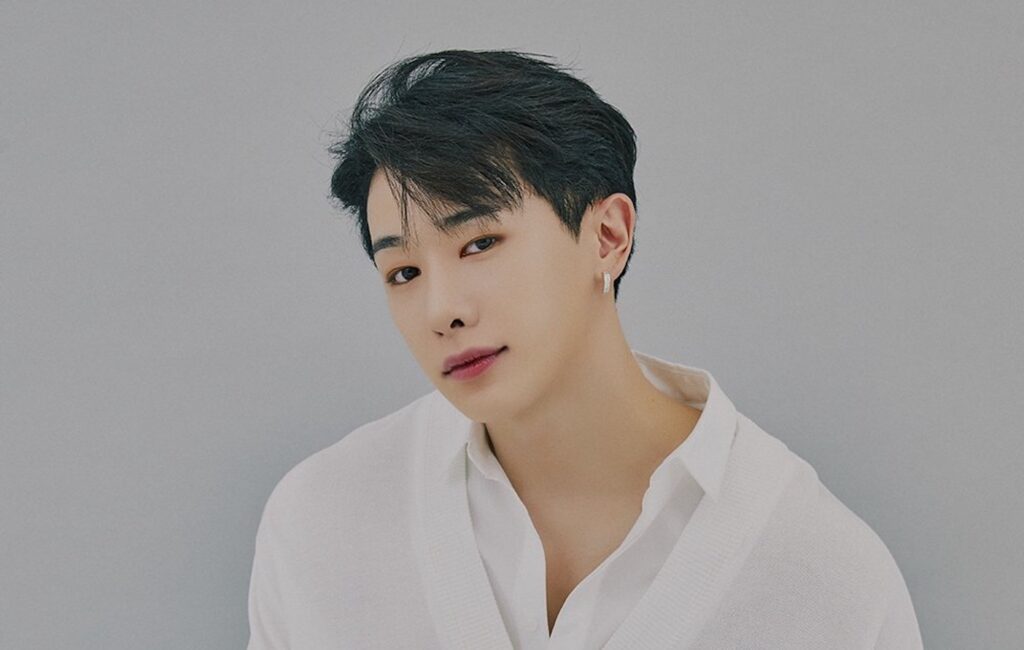 Former Monsta X member Wonho announces debut mini album 'Love Synonym #1'