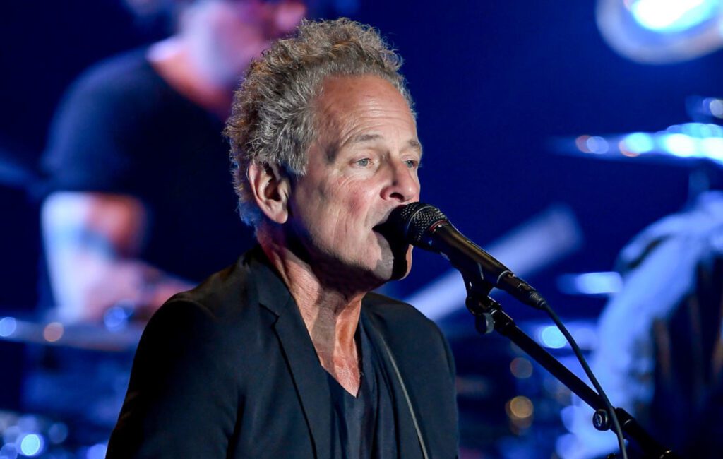 Watch Lindsey Buckingham sing for first time since undergoing heart surgery
