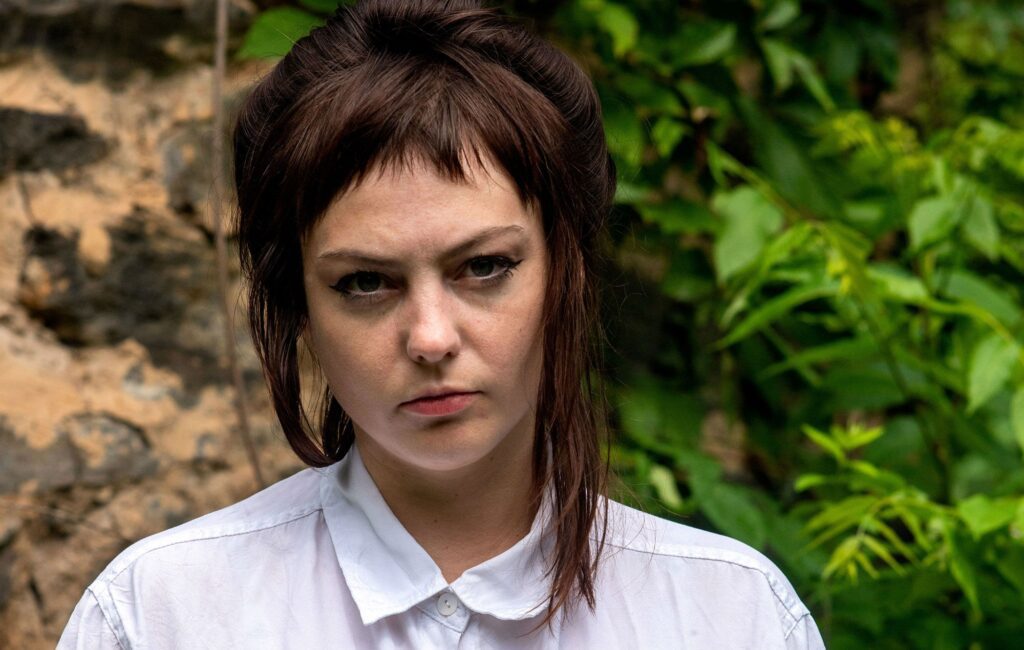 Angel Olsen says she predicted 2020 "would be the year of burning trash"