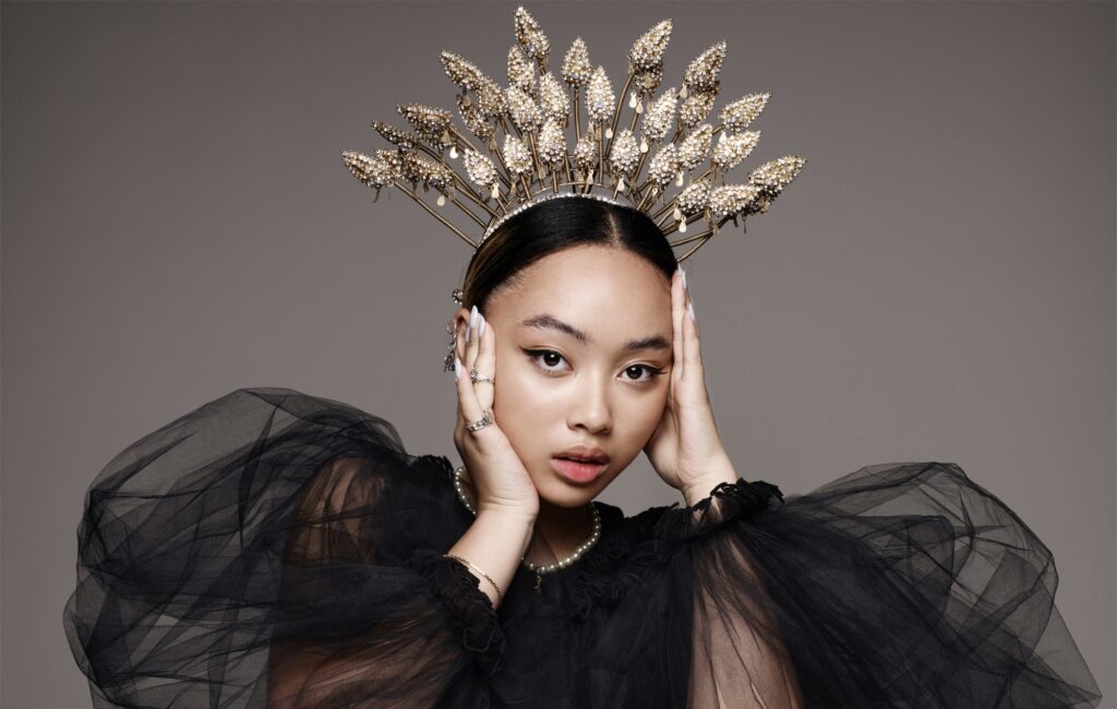 Griff shares new dark pop anthem 'Black Hole' | NME