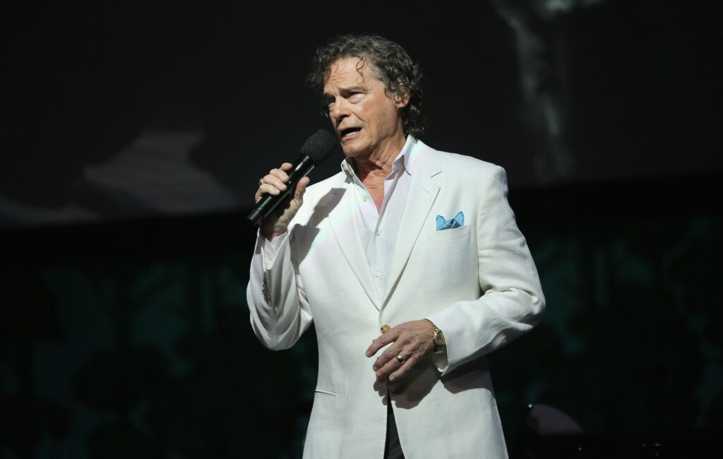 'Raindrops Keep Fallin' on My Head' singer B. J. Thomas reveals stage four cancer diagnosis | NME