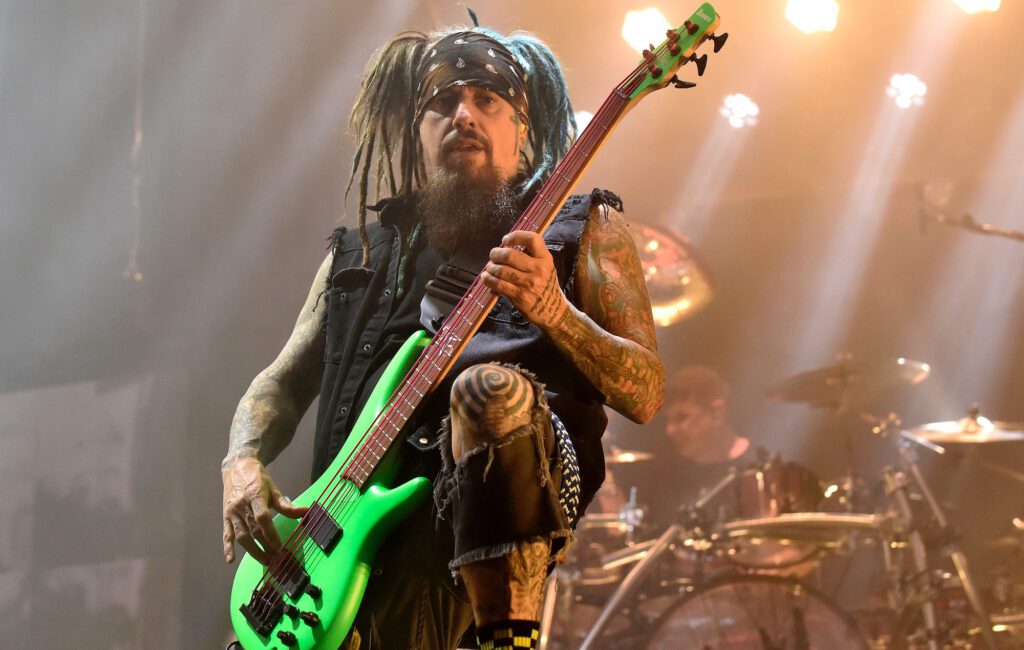 Korn bassist Fieldy announces touring hiatus to deal with “bad habits”