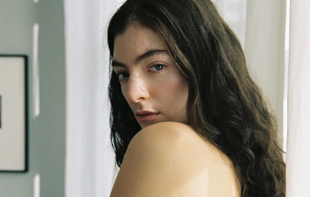 Lorde on body image and media scrutiny: “I kicked that out the conversation”