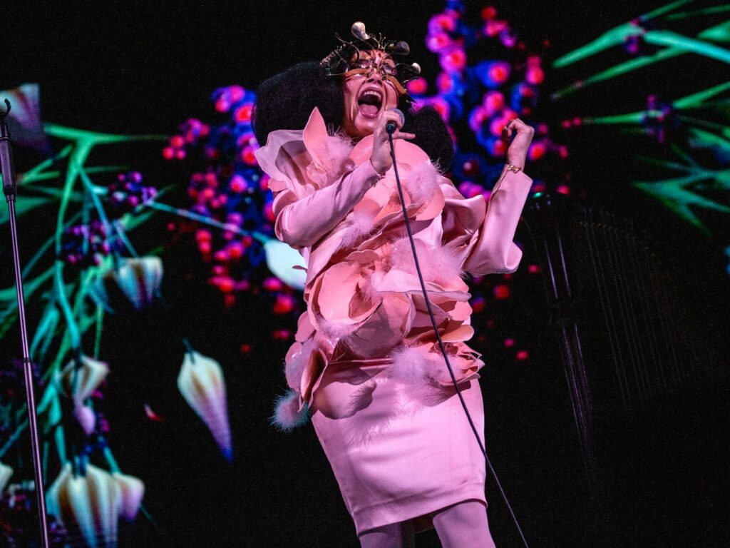 Björk will to return to UK to headline Bluedot Festival 2022