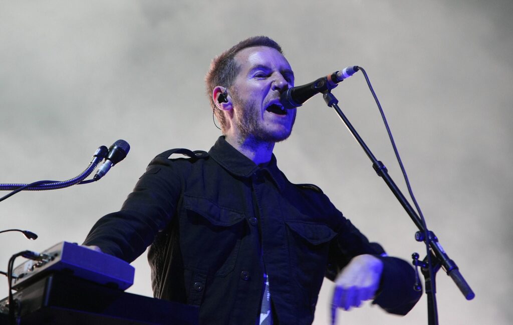 Massive Attack call on government to cut carbon emissions at concerts