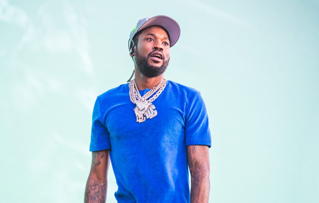 Subway employee trashes restaurant in bizarre attempt to get signed by Meek Mill