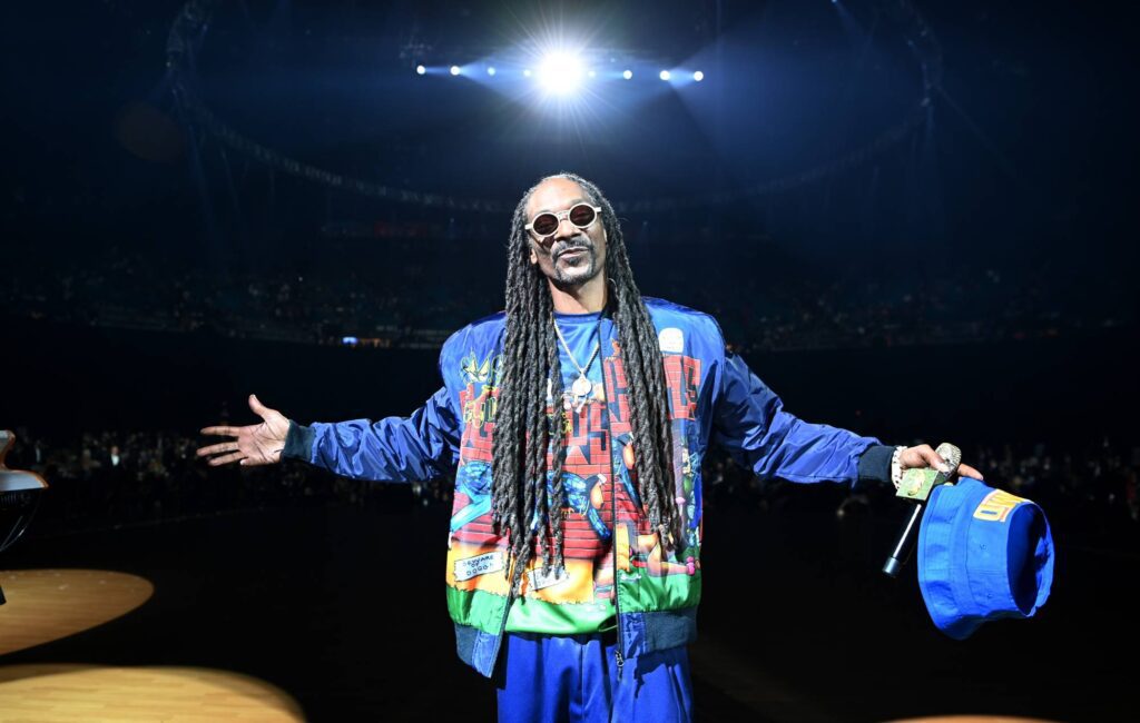 Snoop Dogg reveals tracklist for new album 'The Algorithm'