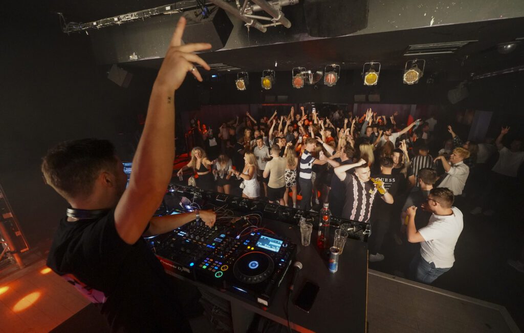 Nightclubs in Scotland to close for three weeks over Omicron concerns