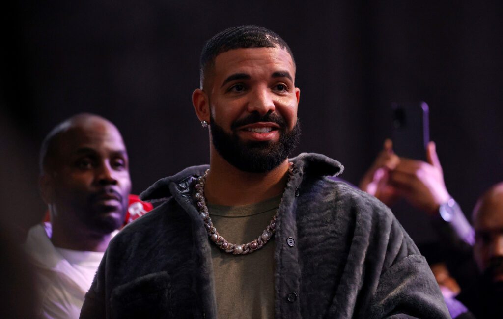 Drake surprised Toronto residents with stacks of cash for Christmas