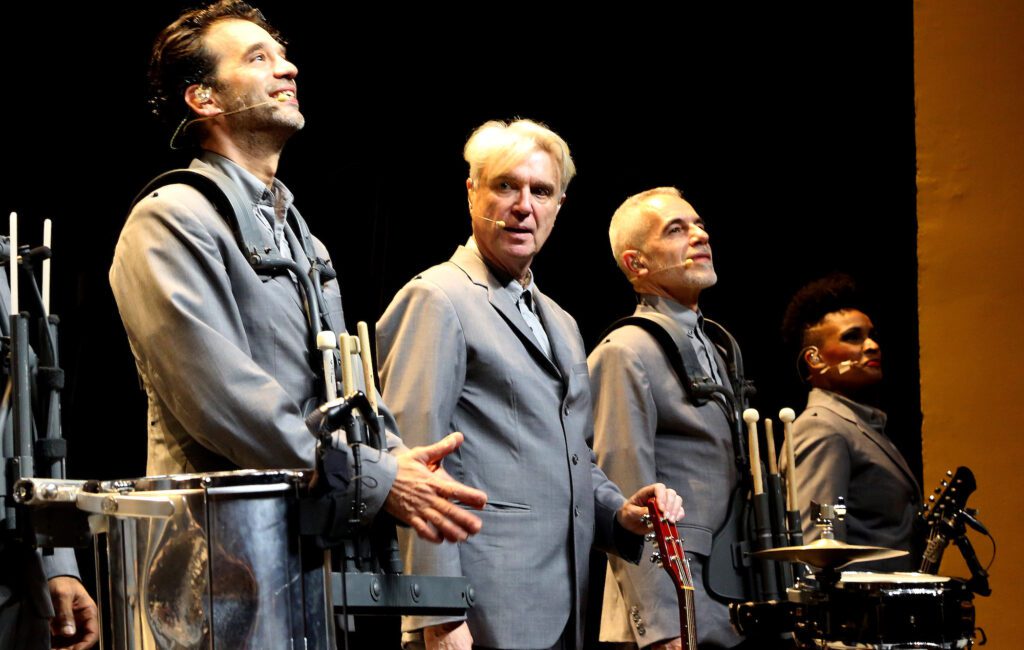 David Byrne’s ‘American Utopia’ resumes with modified show amid Omicron surge in New York