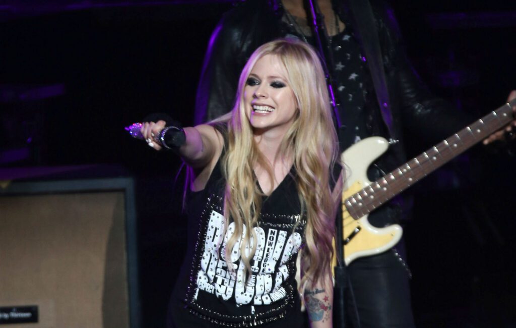 Listen to Avril Lavigne’s pop-punk anthem ‘Love It When You Hate Me’
