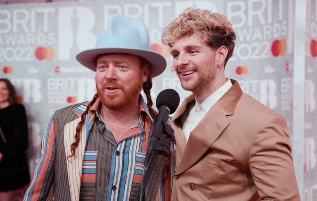 Here's Keith Lemon rapping for Tom Grennan at the BRIT Awards