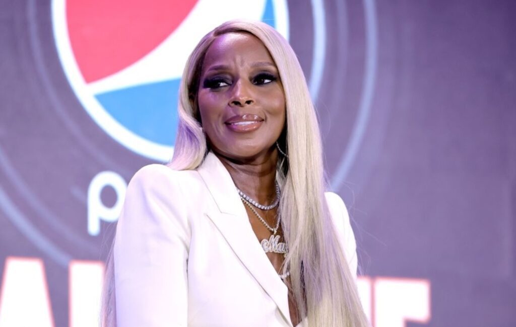 Mary J. Blige on not being paid to perform at Super Bowl: “It's an opportunity of a lifetime”