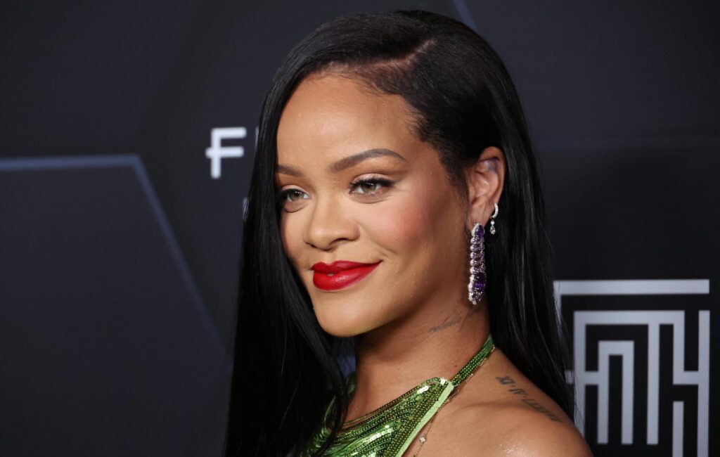 Rihanna: “You're still going to get music from me”