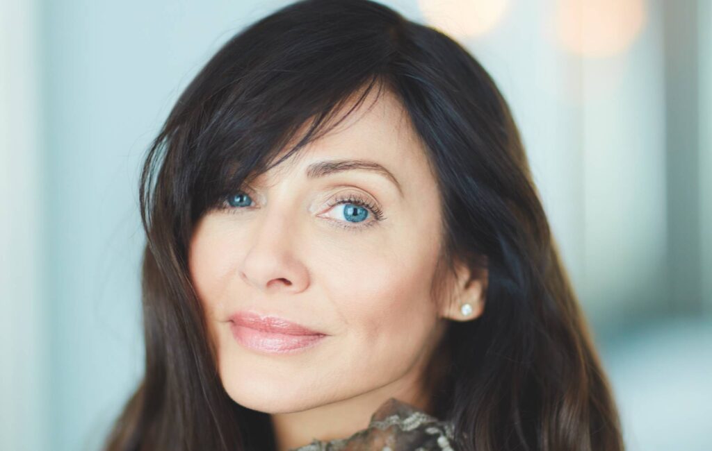 Natalie Imbruglia announces 'Left Of The Middle' 25 year anniversary tour