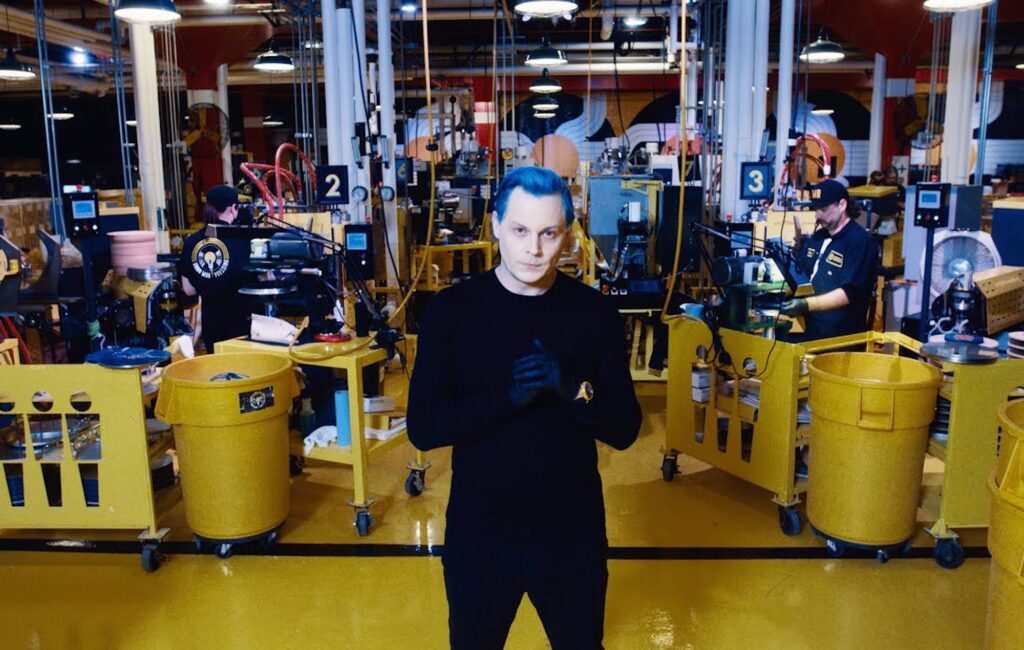 Jack White urges major labels to build own vinyl pressing plants