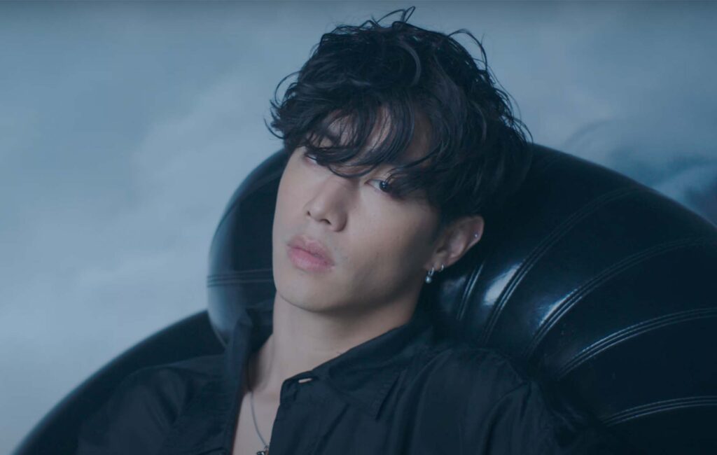 Mark Tuan drops moody visualiser for new single, 'lonely'