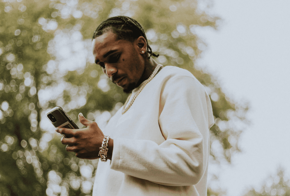 Loe Shimmy Is The Artist To Stream & Watch In 2023 – New Track “Fallin” [Official Music Video]