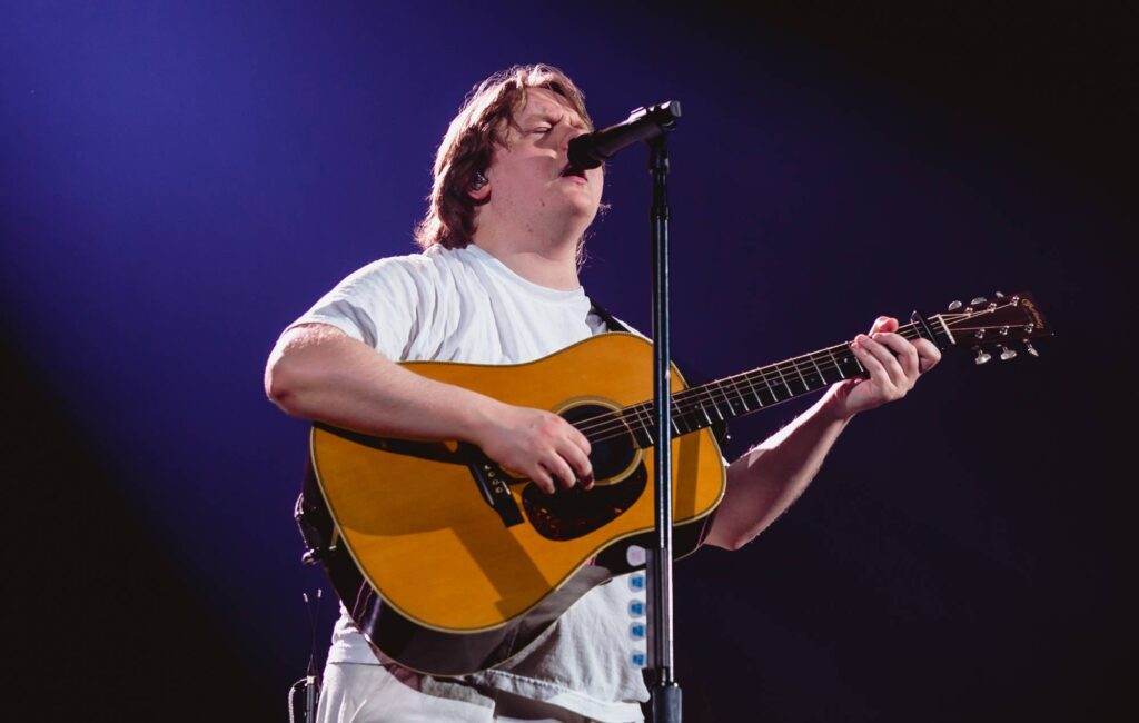 Lewis Capaldi perfomring