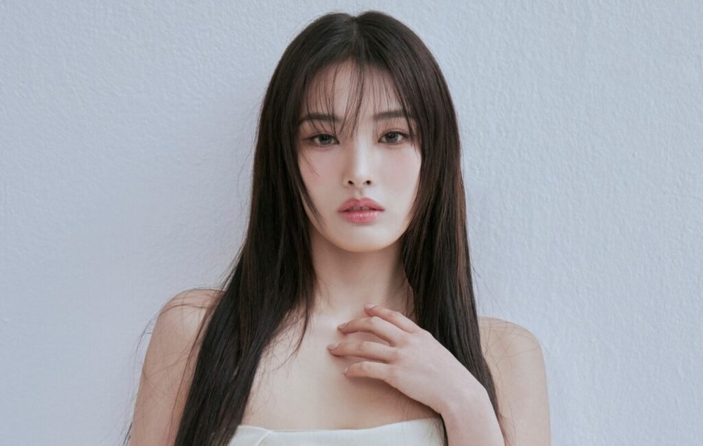 Ex-NMIXX member Jinni signs with new agency