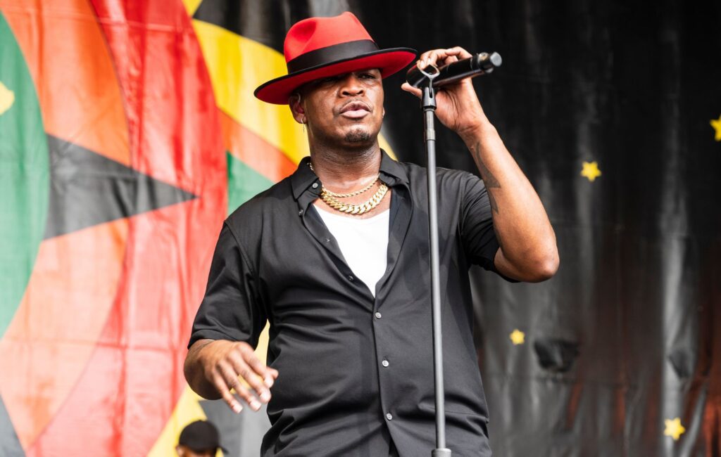 Ne-Yo performs during 2023 New Orleans Jazz & Heritage Festival at Fair Grounds Race Course on May 07, 2023