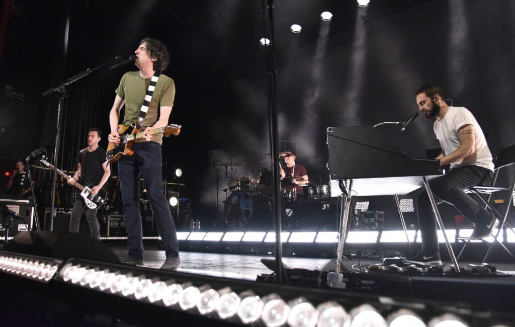 Two Snow Patrol members leave amidst hints at band drama