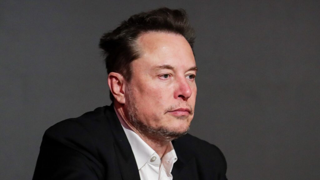 Musk Admits He Doesn’t Fact-Check Himself and Has Two Burner Accounts on Twitter