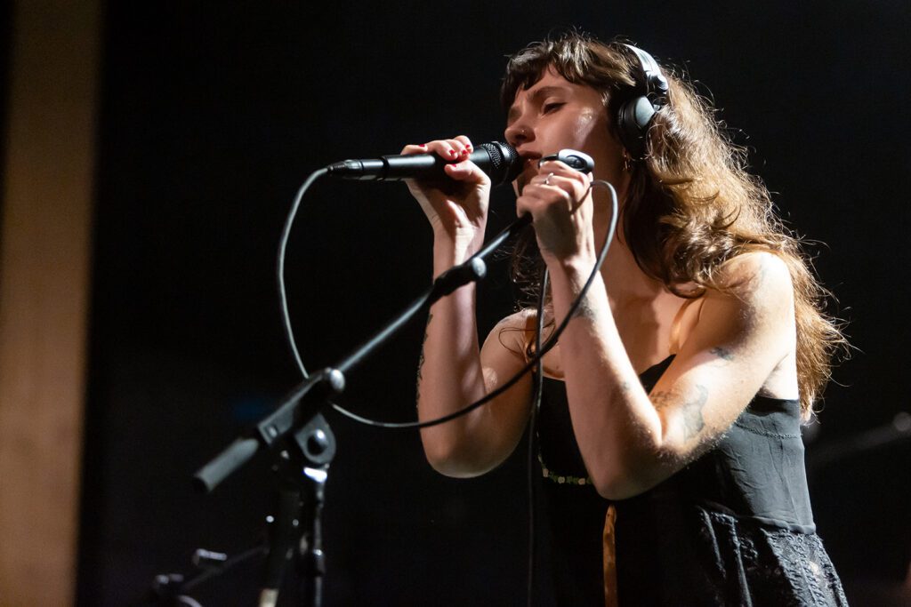 Clairo began ‘Charm’ residency at Webster Hall with Frankie Cosmos (night 1 pics, video, setlist)