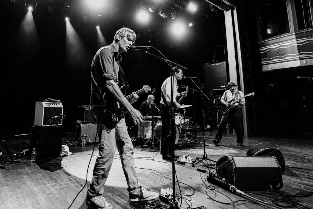 The Hard Quartet (Malkmus, Sweeney, Kelly, White) made their NYC debut @ Webster Hall: pics & full video